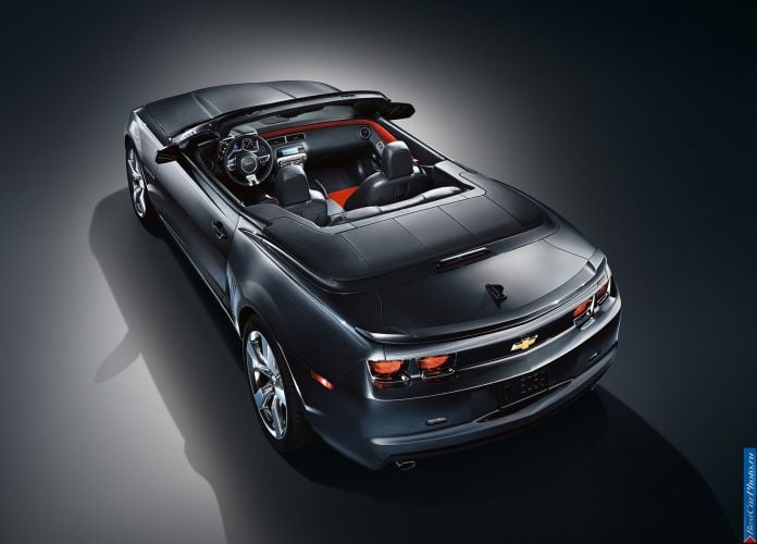 2011 Chevrolet Camaro Convertible - фотография 21 из 33 2011 Chevrolet Camaro Convertible - фотография 21 из 33
