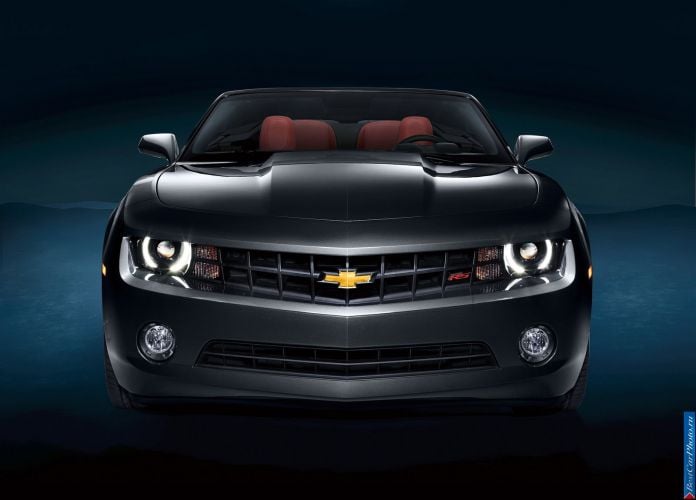 2011 Chevrolet Camaro Convertible - фотография 22 из 33