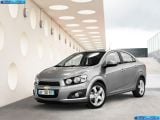chevrolet_2012-aveo_sedan_1600x1200_008.jpg