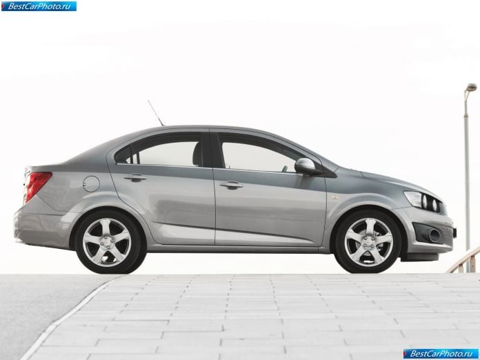 2012 Chevrolet Aveo Sedan - фотография 16 из 55 2012 Chevrolet Aveo Sedan - фотография 16 из 55
