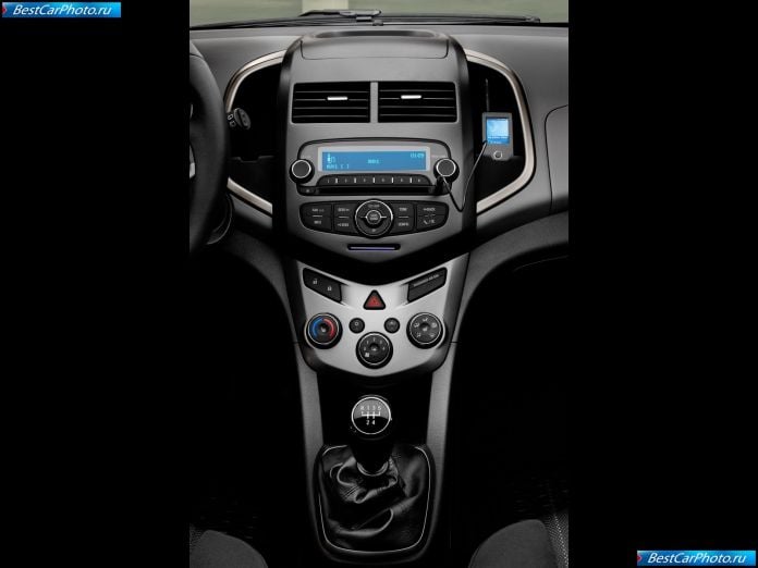 2012 Chevrolet Aveo Sedan - фотография 47 из 55