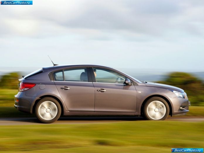 2012 Chevrolet Cruze Hatchback - фотография 21 из 73 2012 Chevrolet Cruze Hatchback - фотография 21 из 73