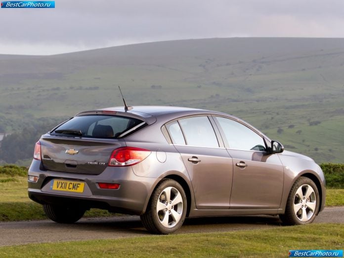 2012 Chevrolet Cruze Hatchback - фотография 31 из 73