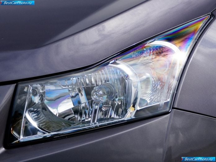2012 Chevrolet Cruze Hatchback - фотография 60 из 73