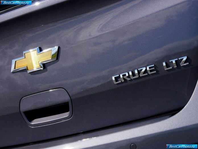 2012 Chevrolet Cruze Hatchback - фотография 65 из 73