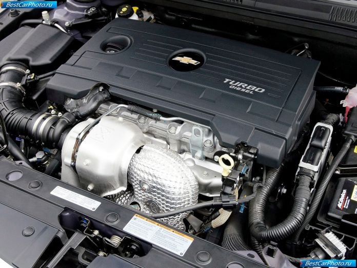 2012 Chevrolet Cruze Hatchback - фотография 70 из 73