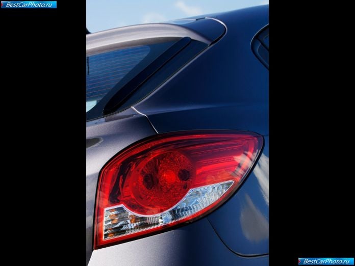 2012 Chevrolet Cruze Hatchback - фотография 73 из 73 2012 Chevrolet Cruze Hatchback - фотография 73 из 73