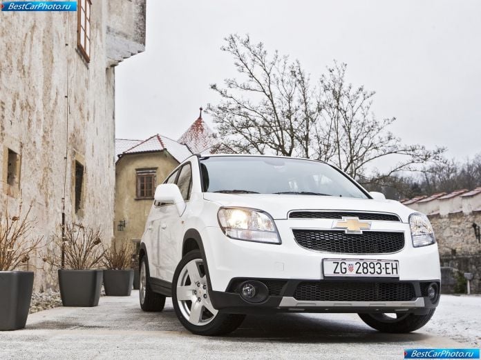 2012 Chevrolet Orlando - фотография 34 из 90 2012 Chevrolet Orlando - фотография 34 из 90