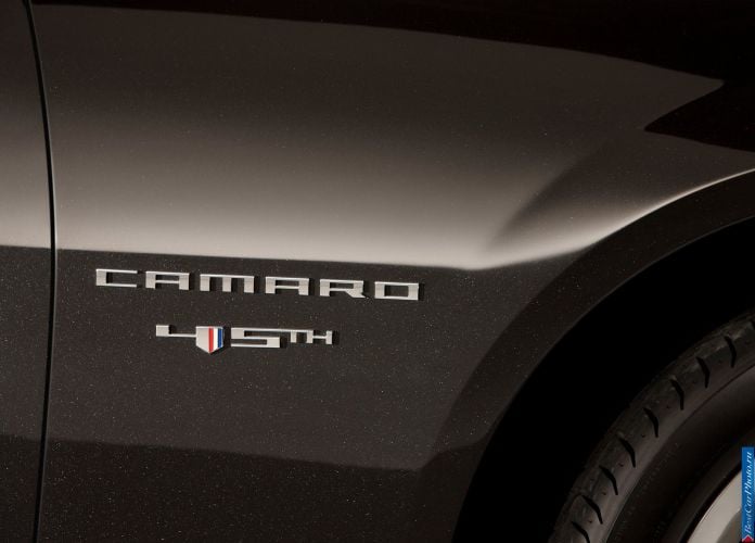 2012 Chevrolet Camaro 45th Anniversary Edition - фотография 8 из 8