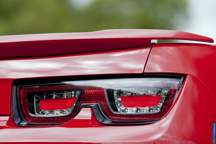 2012 Chevrolet Camaro Convertible EU Version - фотография 18 из 51