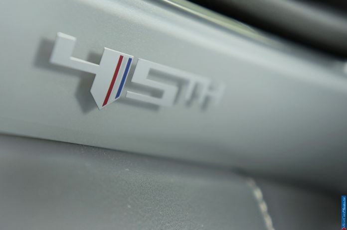 2012 Chevrolet Camaro EU Version - фотография 1 из 99