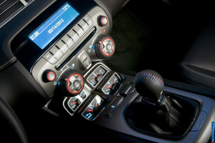 2012 Chevrolet Camaro EU Version - фотография 51 из 99