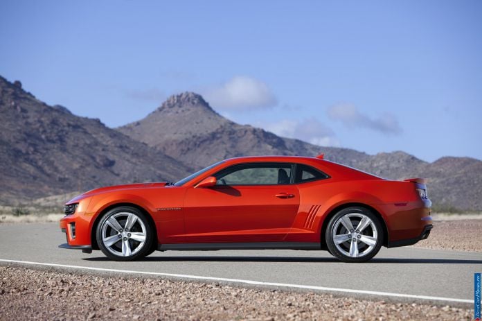 2012 Chevrolet Camaro ZL1 - фотография 8 из 18 2012 Chevrolet Camaro ZL1 - фотография 8 из 18