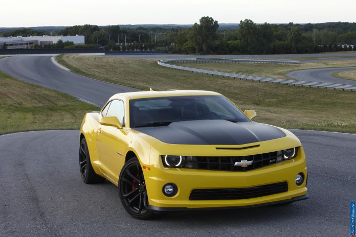 2013 Chevrolet Camaro 1LE - фотография 2 из 17 2013 Chevrolet Camaro 1LE - фотография 2 из 17