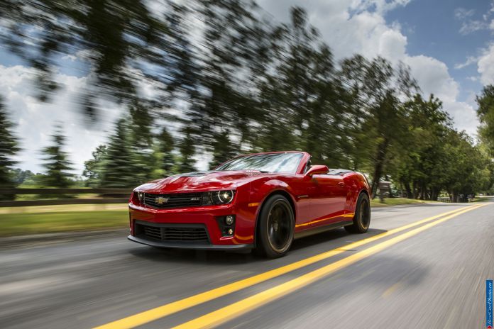 2013 Chevrolet Camaro ZL1 Convertible - фотография 7 из 70 2013 Chevrolet Camaro ZL1 Convertible - фотография 7 из 70