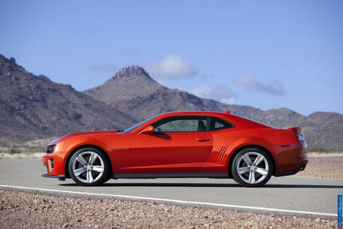 2013 Chevrolet Camaro ZL1 Convertible - фотография 11 из 70 2013 Chevrolet Camaro ZL1 Convertible - фотография 11 из 70