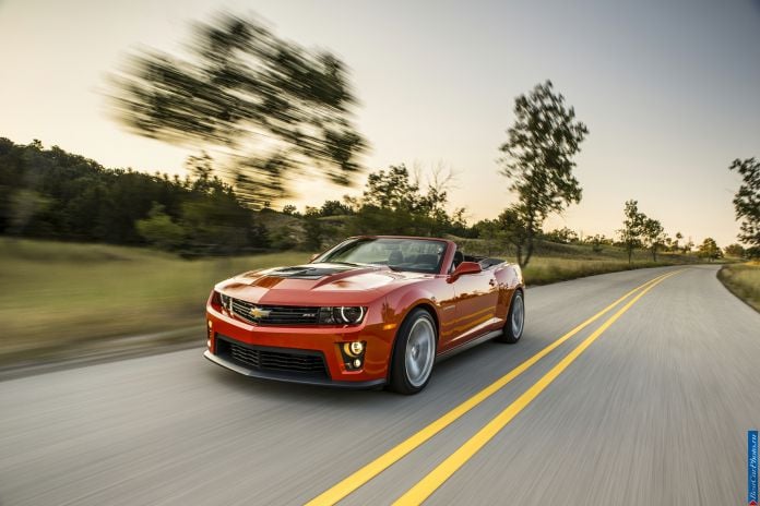2013 Chevrolet Camaro ZL1 Convertible - фотография 26 из 70 2013 Chevrolet Camaro ZL1 Convertible - фотография 26 из 70