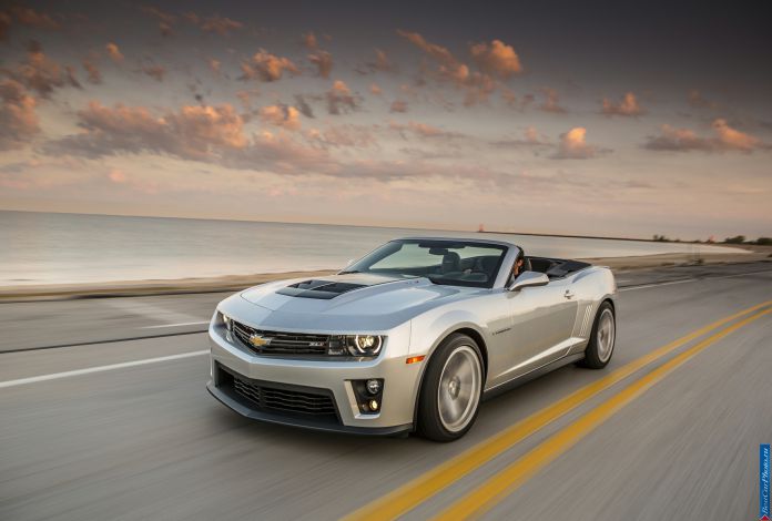 2013 Chevrolet Camaro ZL1 Convertible - фотография 31 из 70 2013 Chevrolet Camaro ZL1 Convertible - фотография 31 из 70