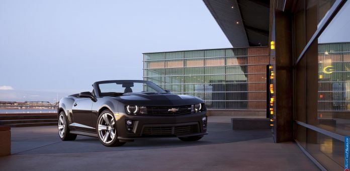 2013 Chevrolet Camaro ZL1 Convertible - фотография 49 из 70 2013 Chevrolet Camaro ZL1 Convertible - фотография 49 из 70