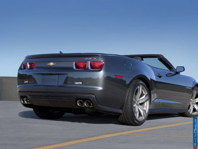 2013 Chevrolet Camaro ZL1 Convertible - фотография 57 из 70