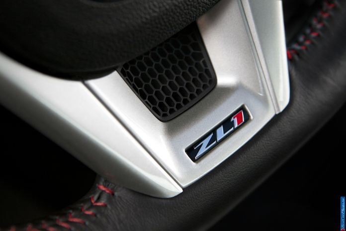 2013 Chevrolet Camaro ZL1 Convertible - фотография 62 из 70 2013 Chevrolet Camaro ZL1 Convertible - фотография 62 из 70