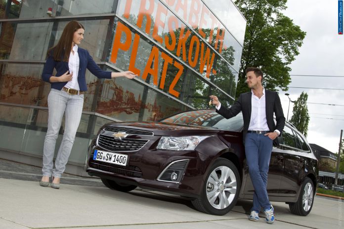 2013 Chevrolet Cruze Station Wagon - фотография 28 из 82