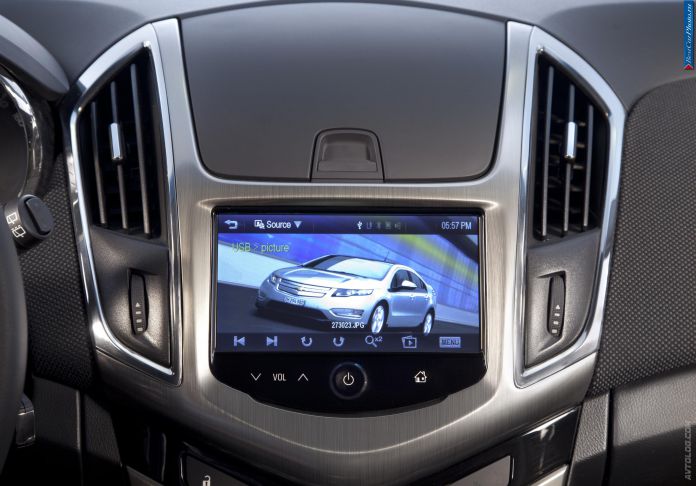 2013 Chevrolet Cruze Station Wagon - фотография 30 из 82