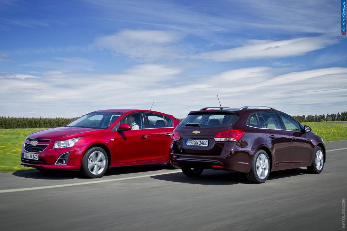 2013 Chevrolet Cruze Station Wagon - фотография 31 из 82