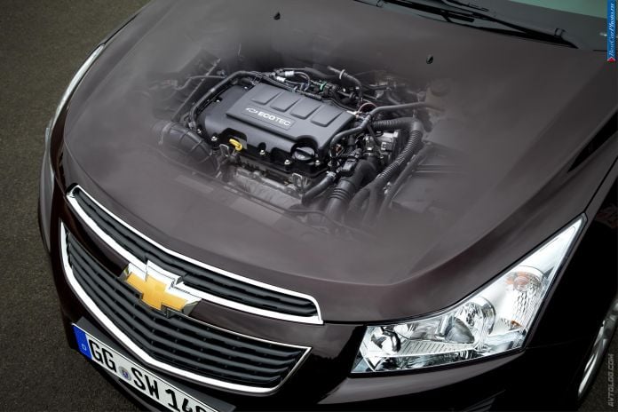 2013 Chevrolet Cruze Station Wagon - фотография 46 из 82