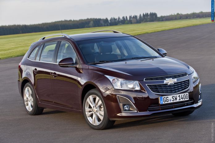 2013 Chevrolet Cruze Station Wagon - фотография 56 из 82