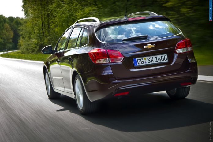 2013 Chevrolet Cruze Station Wagon - фотография 64 из 82