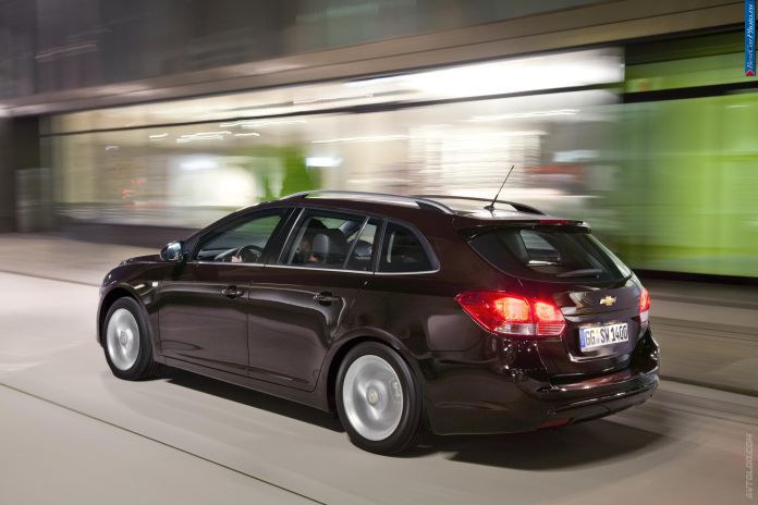 2013 Chevrolet Cruze Station Wagon - фотография 67 из 82