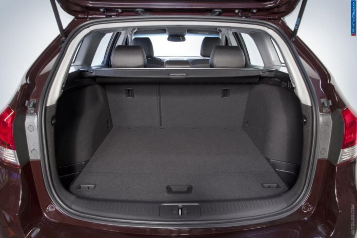 2013 Chevrolet Cruze Station Wagon - фотография 71 из 82