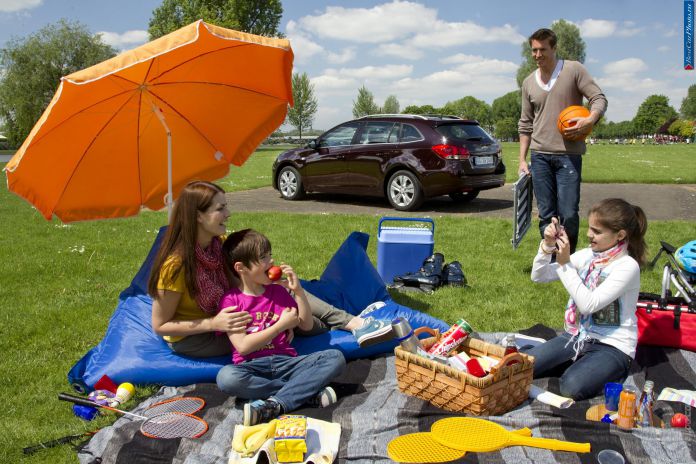 2013 Chevrolet Cruze Station Wagon - фотография 76 из 82