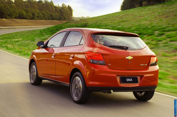 2013 Chevrolet Onyx - фотография 17 из 54 2013 Chevrolet Onyx - фотография 17 из 54