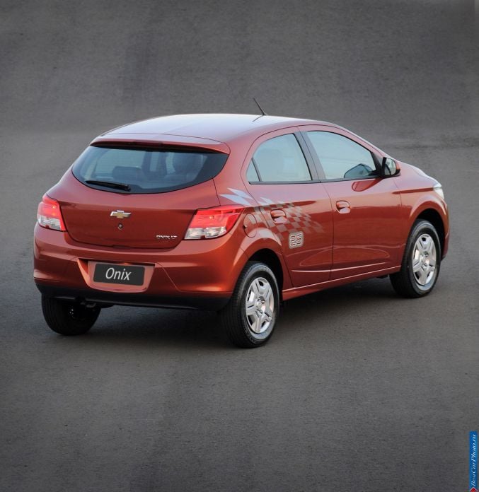 2013 Chevrolet Onyx - фотография 31 из 54 2013 Chevrolet Onyx - фотография 31 из 54