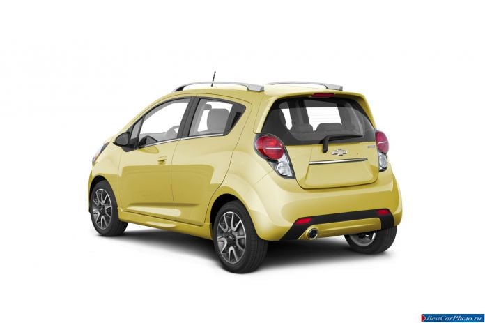 2013 Chevrolet Spark - фотография 2 из 21