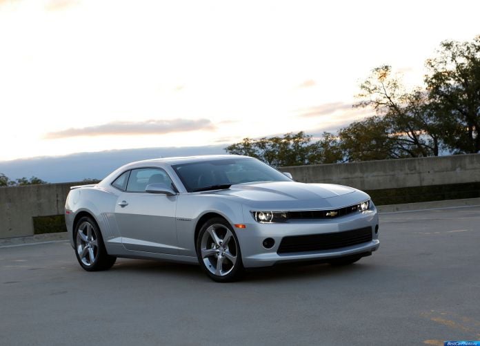 2014 Chevrolet Camaro - фотография 2 из 13