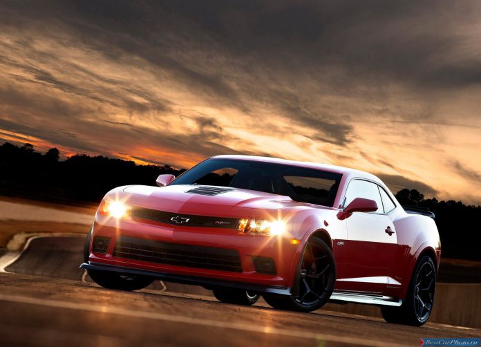 2014 Chevrolet Camaro Z28 - фотография 1 из 52