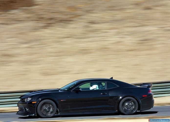 2014 Chevrolet Camaro Z28 - фотография 17 из 52