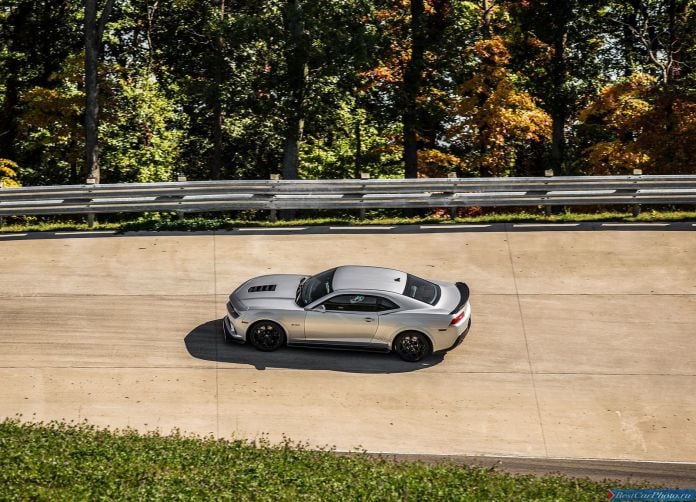 2014 Chevrolet Camaro Z28 - фотография 18 из 52 2014 Chevrolet Camaro Z28 - фотография 18 из 52