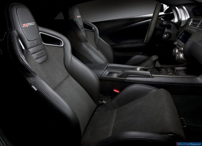 2014 Chevrolet Camaro Z28 - фотография 40 из 52