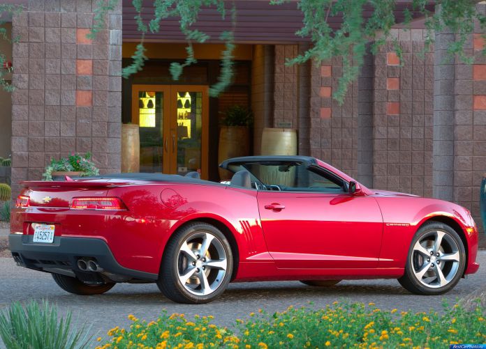 2014 Chevrolet Camaro Convertible - фотография 14 из 23