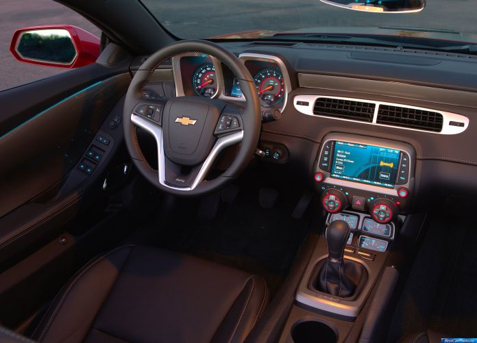 2014 Chevrolet Camaro Convertible - фотография 20 из 23