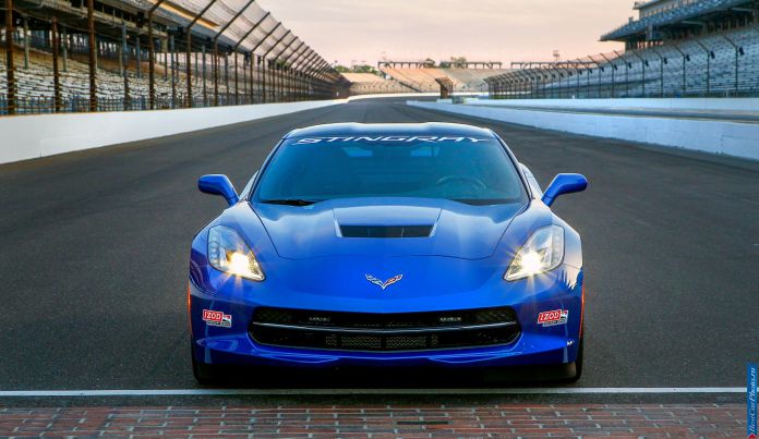 2014 Chevrolet Corvette Stingray indy 500 pace car - фотография 8 из 10