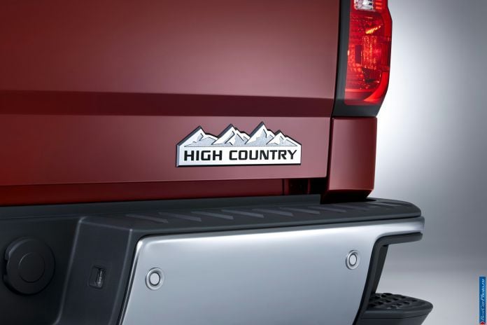 2014 Chevrolet Silverado High Country - фотография 11 из 15