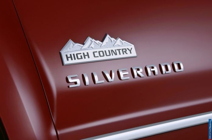 2014 Chevrolet Silverado High Country - фотография 12 из 15