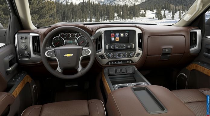 2014 Chevrolet Silverado High Country - фотография 13 из 15