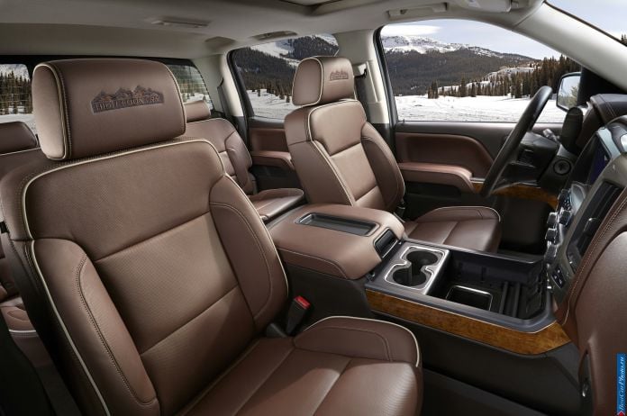 2014 Chevrolet Silverado High Country - фотография 14 из 15