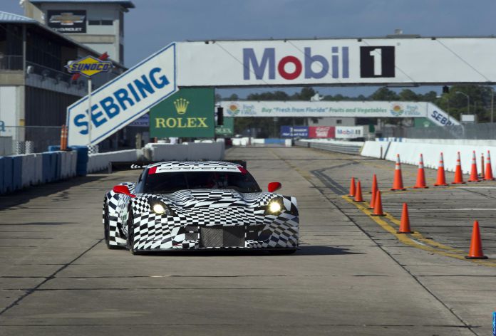 2014 Chevrolet Corvette C7.R - фотография 12 из 15
